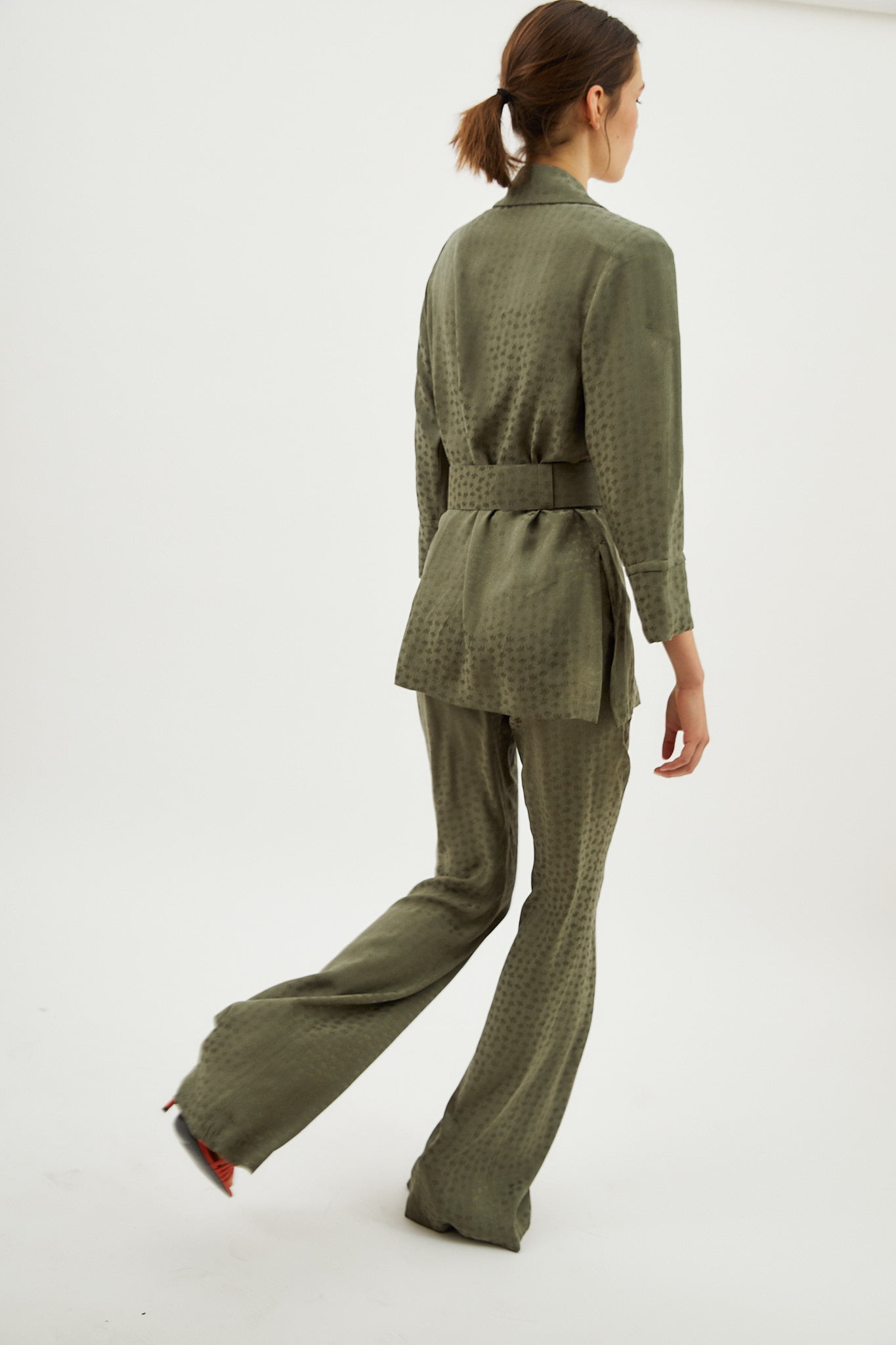 E4CF4E56-93B5-4698-A054-1188A80BE35B